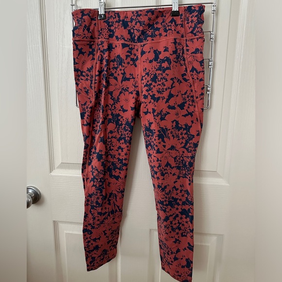 Lululemon Final Lap Crop *23" Efflorescent Dark Canyon Onyx Blue Size 10 - Picture 5 of 9